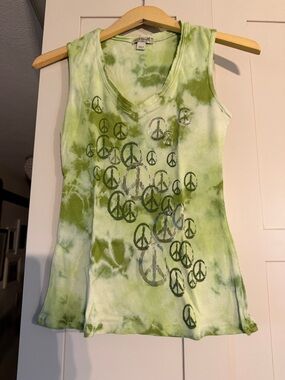 One World tie dye green peace sleeveless top, size S